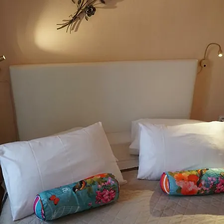 Gialos Apartment *